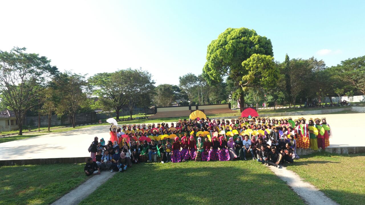 Gambar UKM Seni Budaya eSA Peringati Hari Tari Dunia